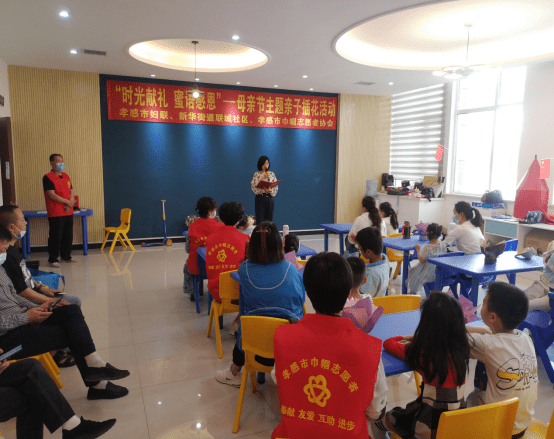 20220510肖锦：浓情五月天  感恩母亲节394.png