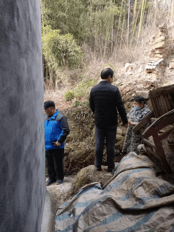 多方联动圆满化解军属邻里纠纷345.png